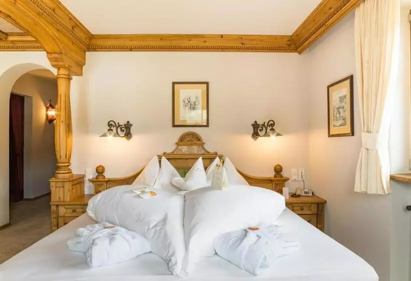 バルコニー付きスタンダードルーム, Mirabell Dolomites Hotel Luxury Ayurveda & Spa