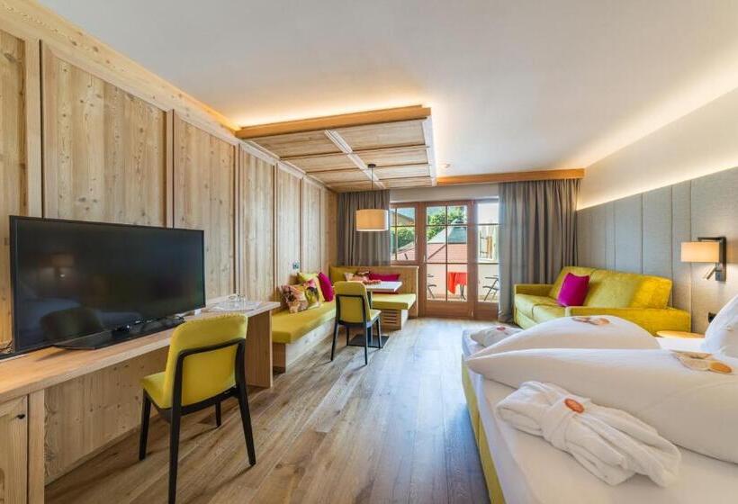 标准间带游泳池, Mirabell Dolomites Hotel Luxury Ayurveda & Spa