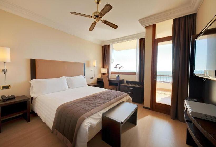 Полулюкс Вид на Море, Nyala Suite Hotel Sanremo
