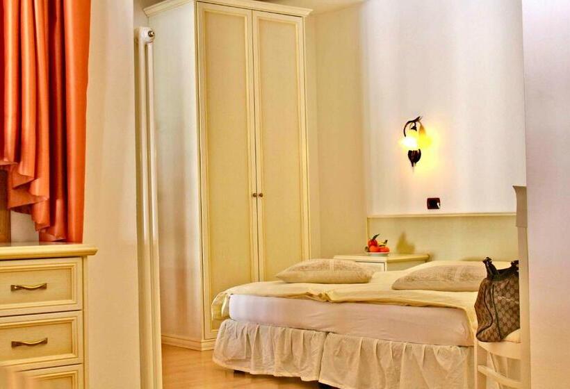 غرفة كومفورت ثلاثية, Opinione Dimora Storica