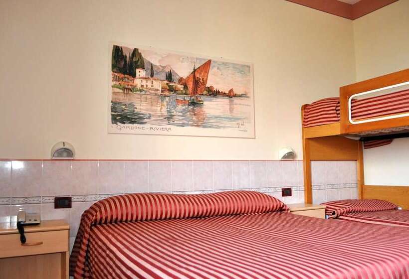 חדר משפחתי, Panoramica