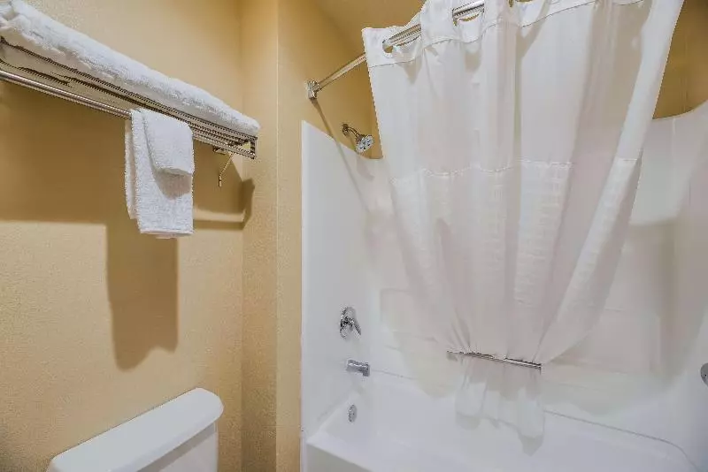 Deluxe Triple Room with Views