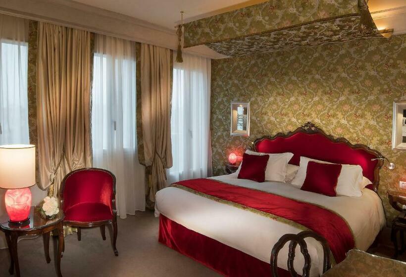 Трехместный Номер Deluxe с Видом, Papadopoli Venezia   Mgallery Collection