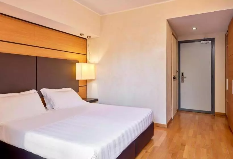 اتاق استاندارد با چشم‌انداز باغ, Park Hotel I Lecci