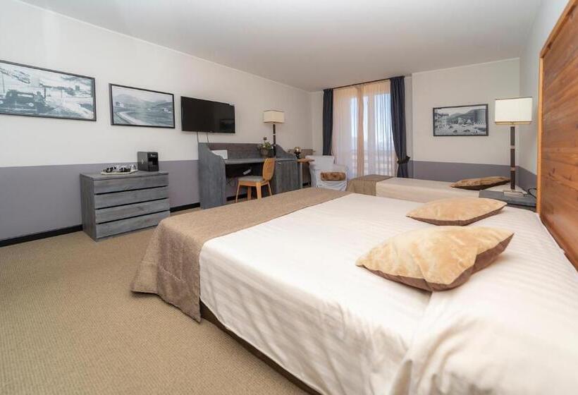 غرفة قياسية رباعية, Principi Di Piemonte Sestriere