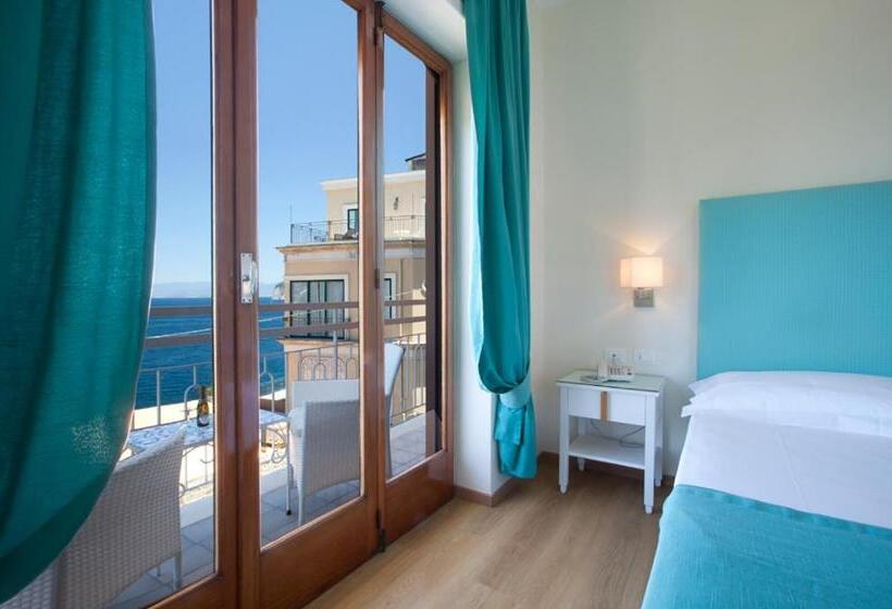 オーシャンビュースタンダードルーム, Regina