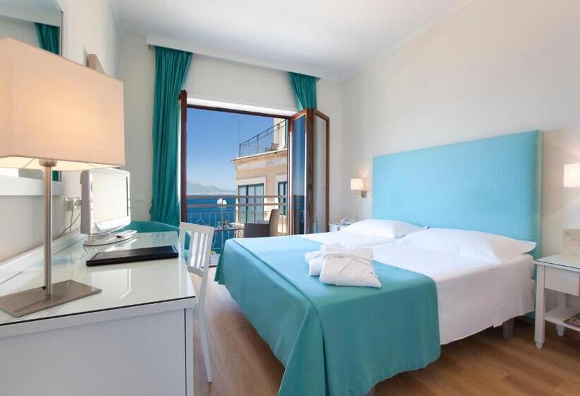 オーシャンビュースタンダードルーム, Regina