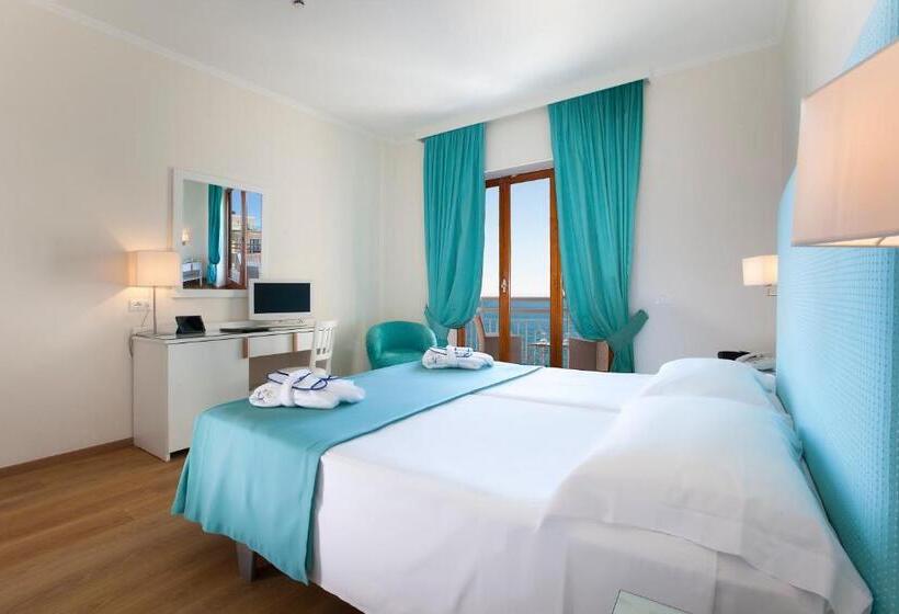 オーシャンビュースタンダードルーム, Regina