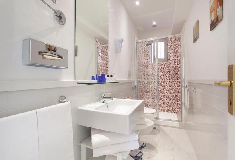 スタンダード４人部屋, Regina