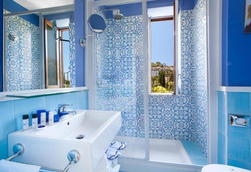 デラックスルーム, Regina