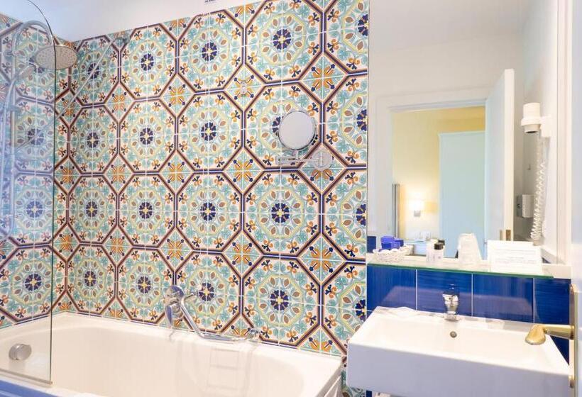 ガーデンビュースタンダードルーム, Regina