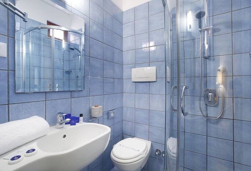 スタンダードシングルルーム, Regina