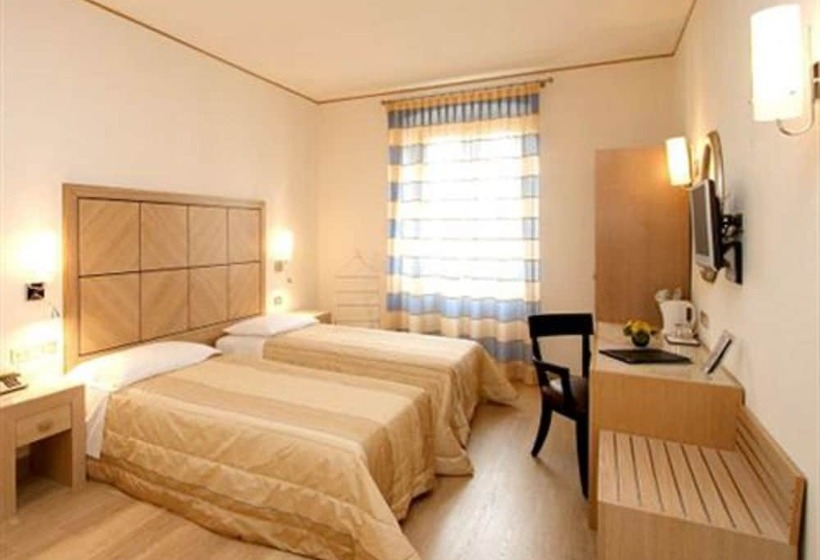 اتاق استاندارد, Roma