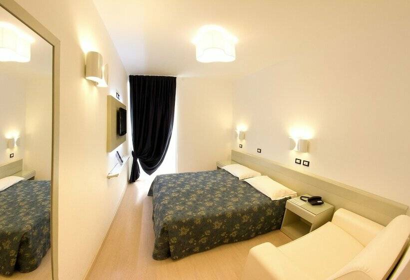 اتاق استاندارد سه نفره, Roma