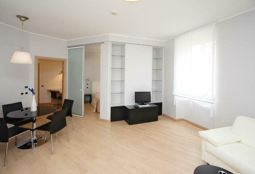 استودیوی استاندارد, Roma