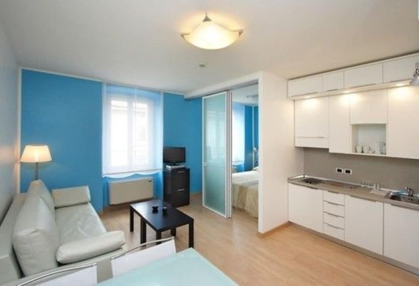 استودیوی استاندارد, Roma