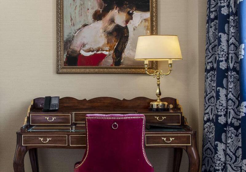 استودیوی استاندارد, Roma