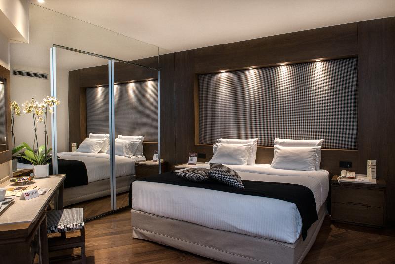 استودیوی استاندارد, Roma