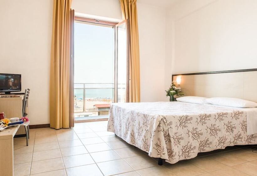 غرفة ديلوكس مطلّة علي البحر, Rondine