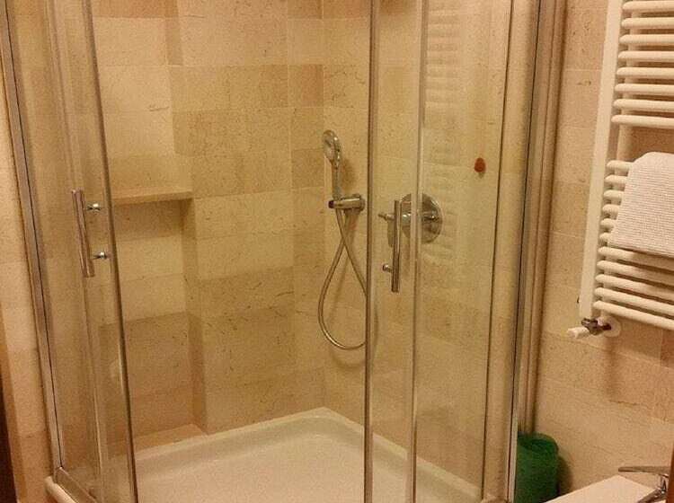 스탠다드 룸 호수 전망, Royal