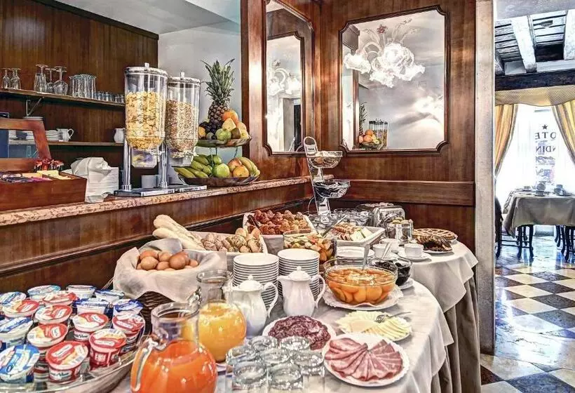 اتاق کلاسیک, Scandinavia Relais