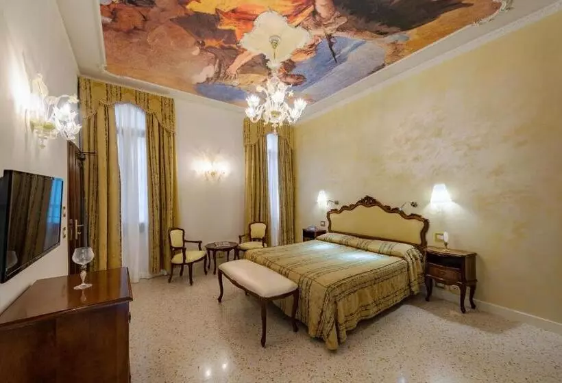اتاق لوکس, Scandinavia Relais