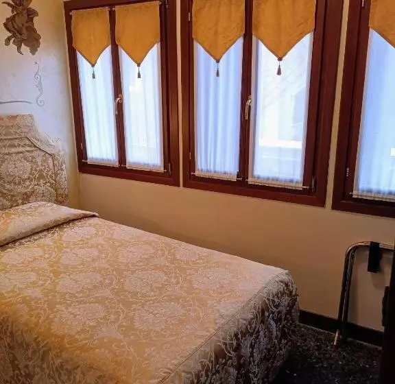 اتاق استاندارد یک نفره, Scandinavia Relais