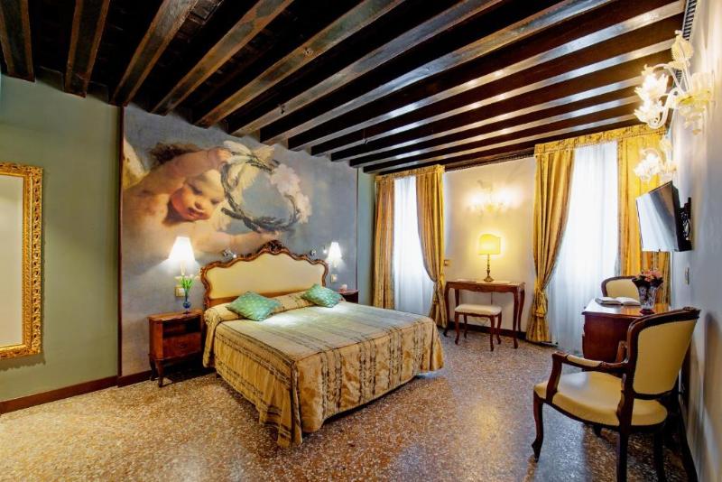 اتاق لوکس با چشم‌انداز, Scandinavia   Relais