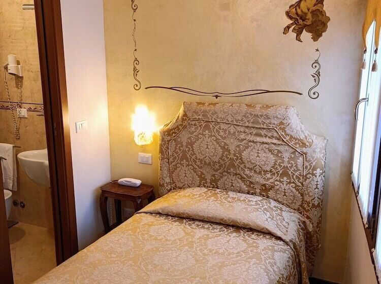 اتاق استاندارد یک نفره, Scandinavia   Relais