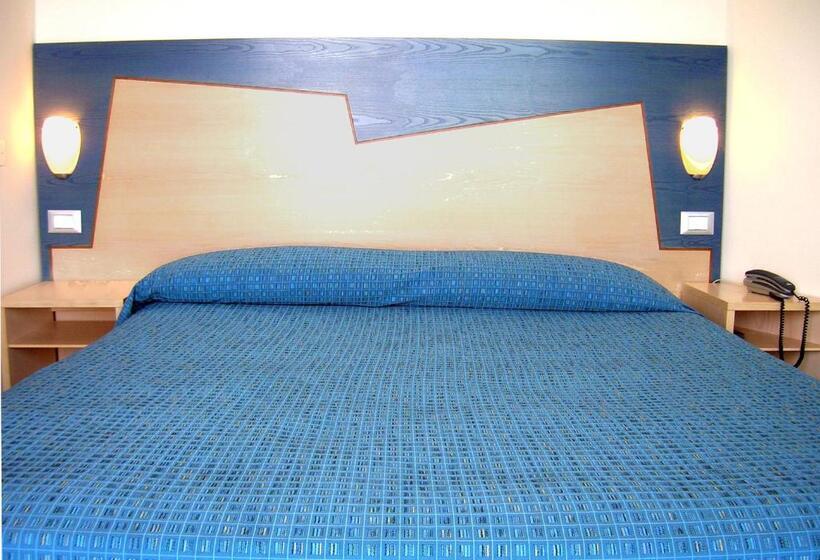 패밀리 룸, Torre Del Sole