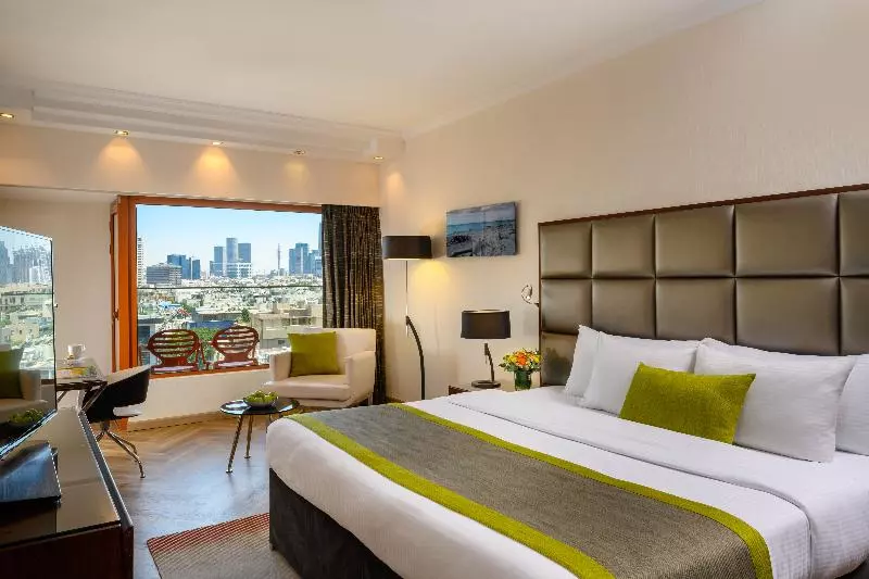 シティビューのスーペリアルーム, Carlton Tel Aviv Hotel – Luxury On The Beach