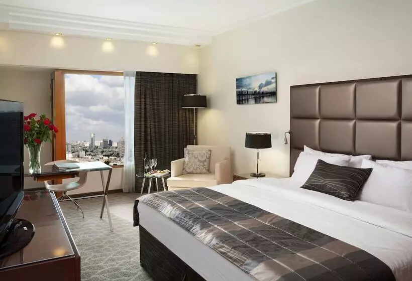 サイドオーシャンビューのプレミアムルーム, Carlton Tel Aviv Hotel – Luxury On The Beach