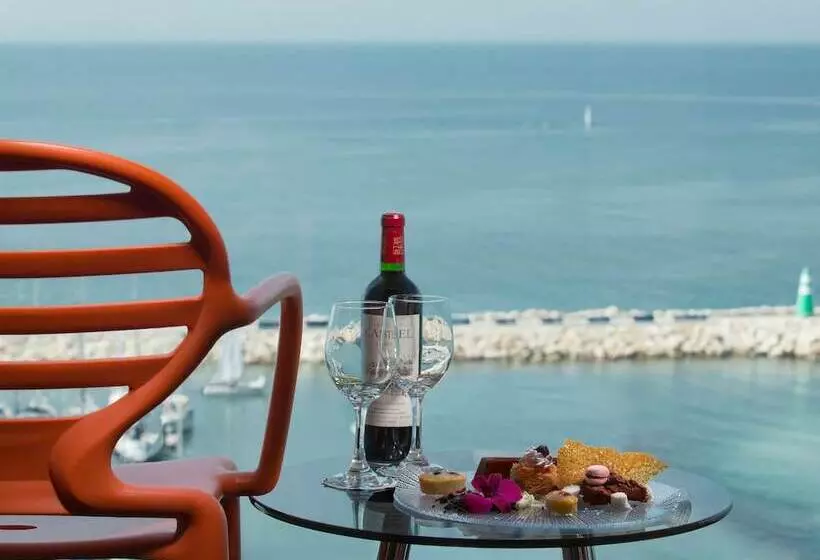 ロイヤルルーム, Carlton Tel Aviv Hotel – Luxury On The Beach