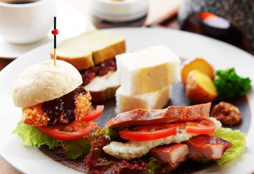 غرفة ديلوكس, Century Royal