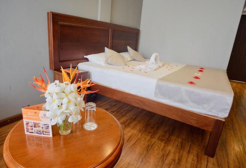 اتاق سوپریور, Gold Crest