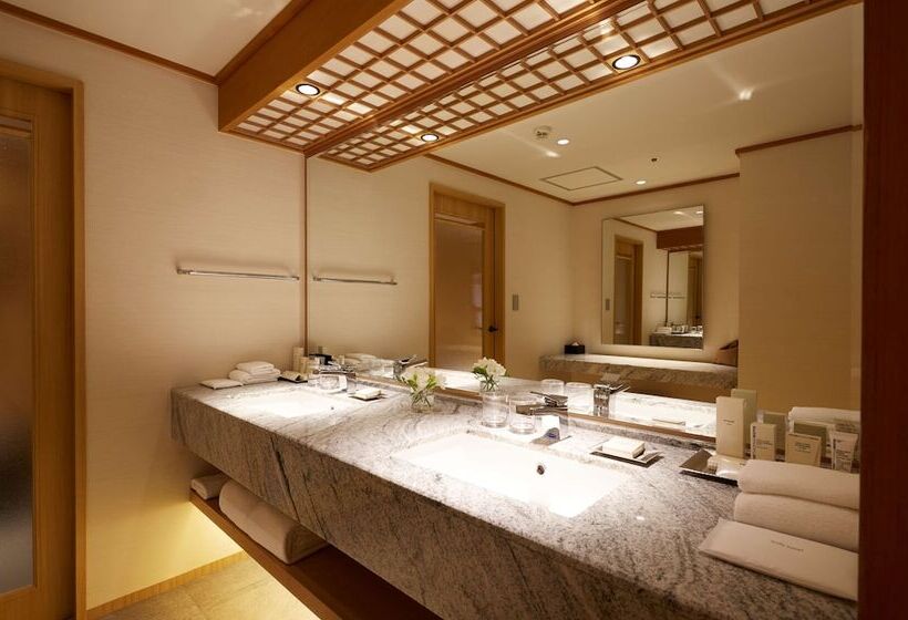 סוויטה, Hilton Nagoya