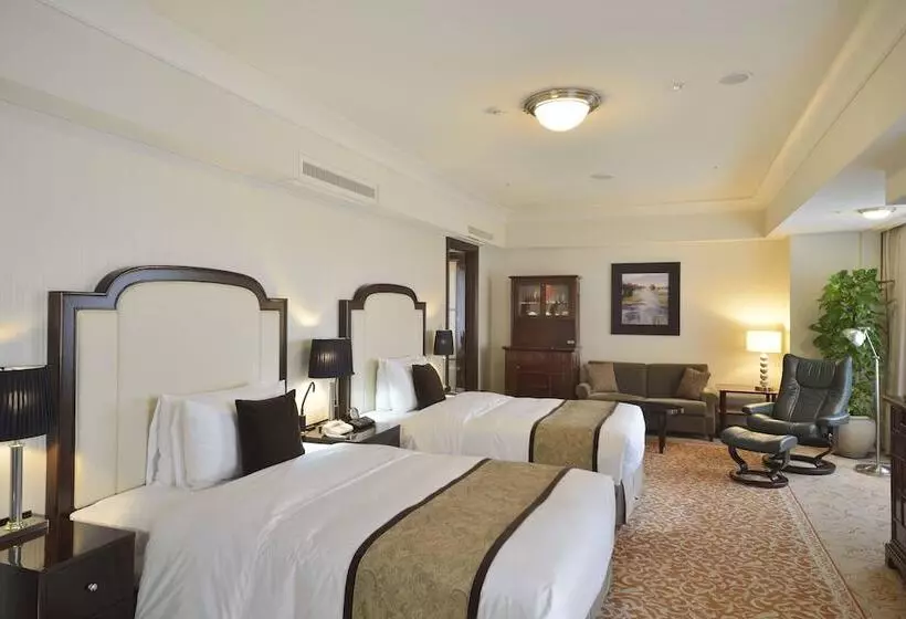 سوییت جونیور, Imperial Hotel Tokyo