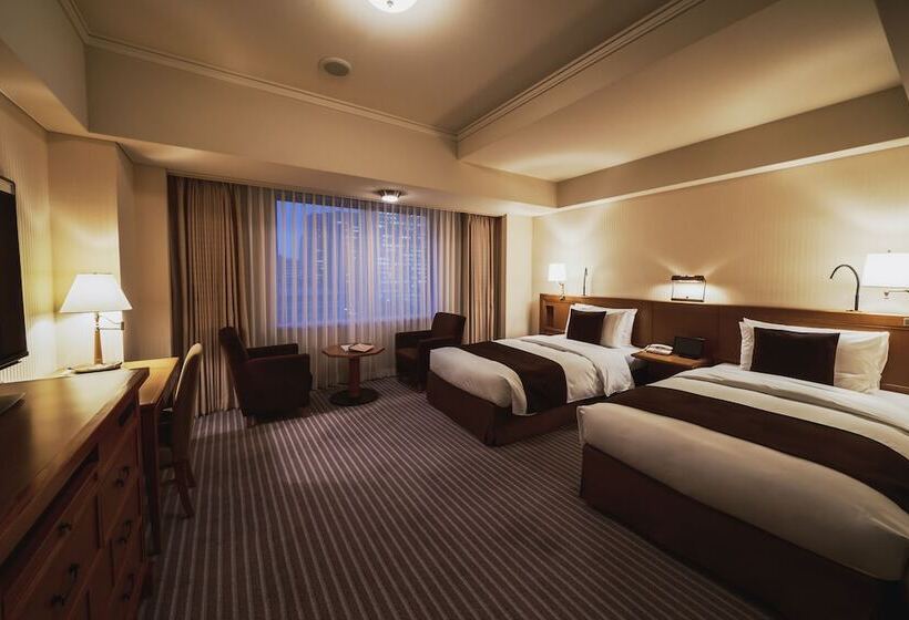 Номер Superior, Imperial Hotel Tokyo