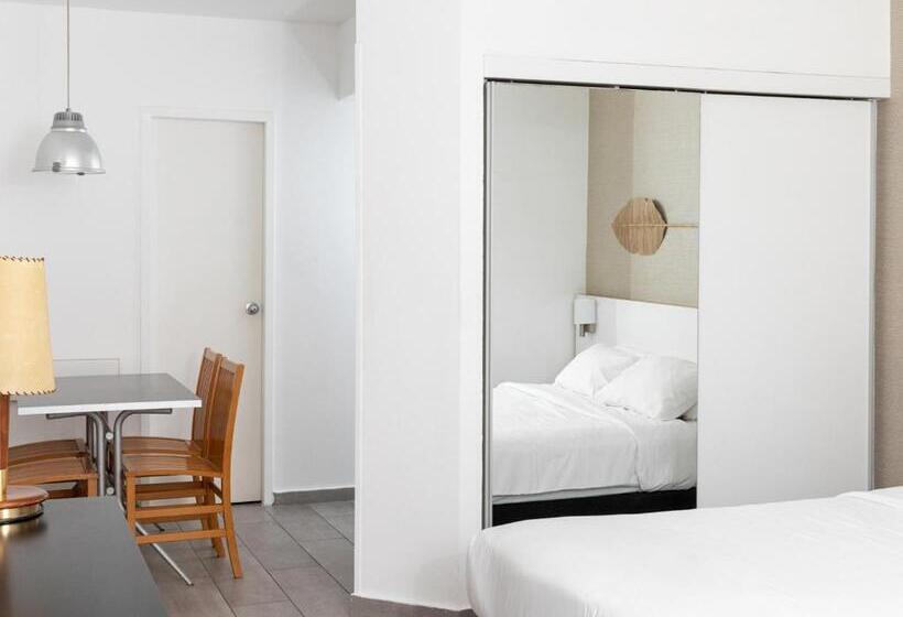 スイート, Riviera By Isrotel Collection