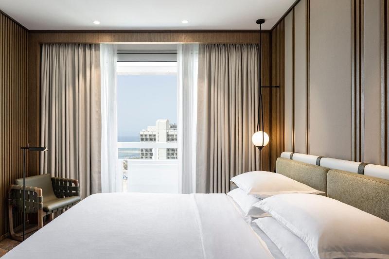 Люкс Кровать Кинг, Sheraton Grand Tel Aviv