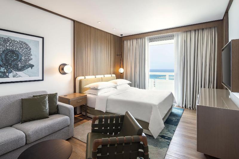 Номер Клуб Вид на Море, Sheraton Grand Tel Aviv