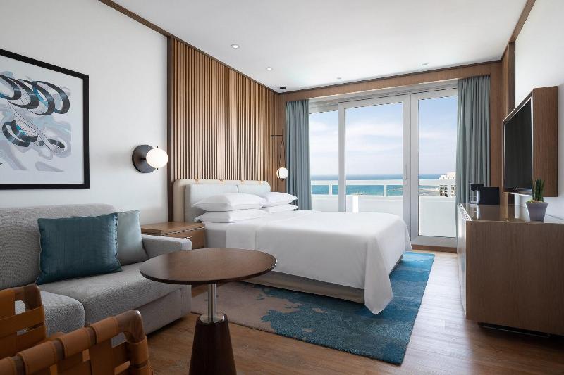 Номер Deluxe с Видом, Sheraton Grand Tel Aviv