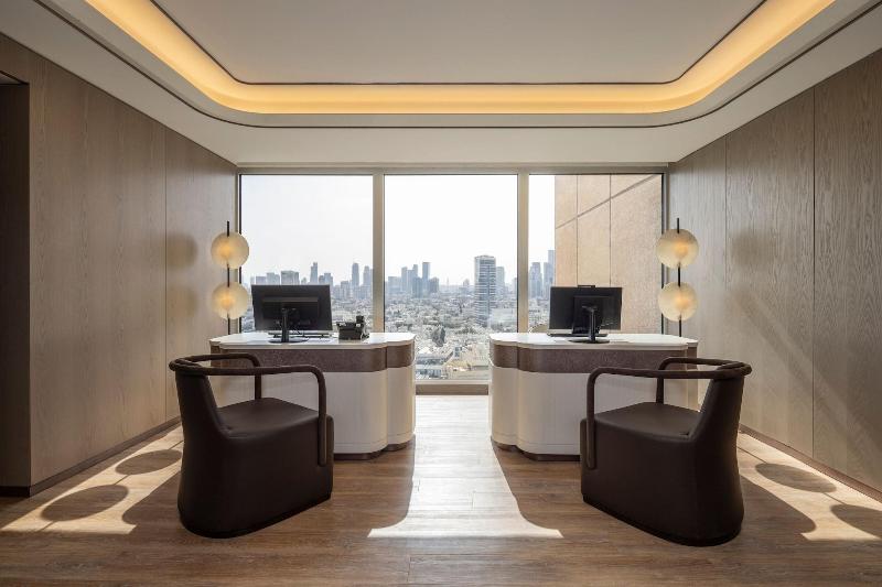 Номер Клуб Вид на Море, Sheraton Grand Tel Aviv