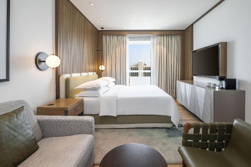 Номер Клуб Вид на Море, Sheraton Grand Tel Aviv
