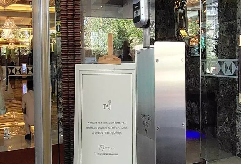 デラックスルーム, Taj Coromandel