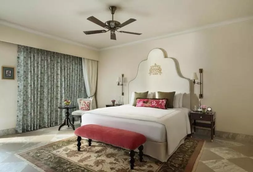 デラックスルーム, Taj Usha Kiran Palace, Gwalior
