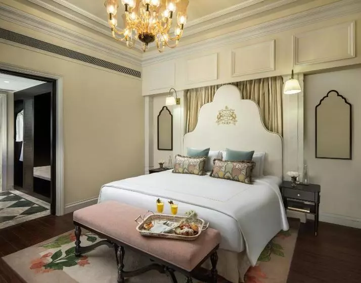 プール付き２ベッドルームデラックスビラ, Taj Usha Kiran Palace, Gwalior