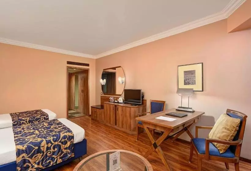 オーシャンビュースーペリアールーム, The Cama A Sabarmati Riverfront