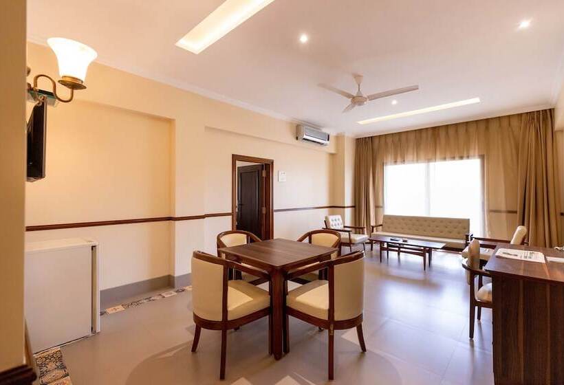 Family Suite, West End