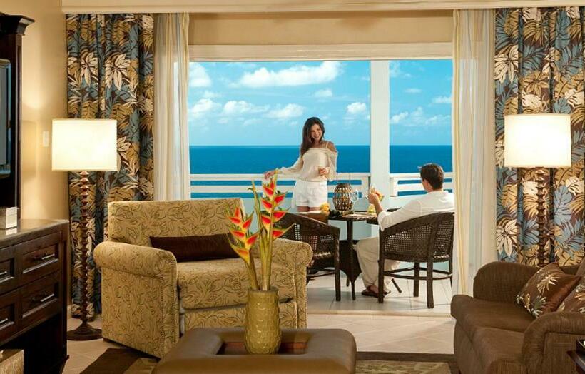 سوییت با چشم‌انداز دریا, Beaches Ocho Rios - All Inclusive